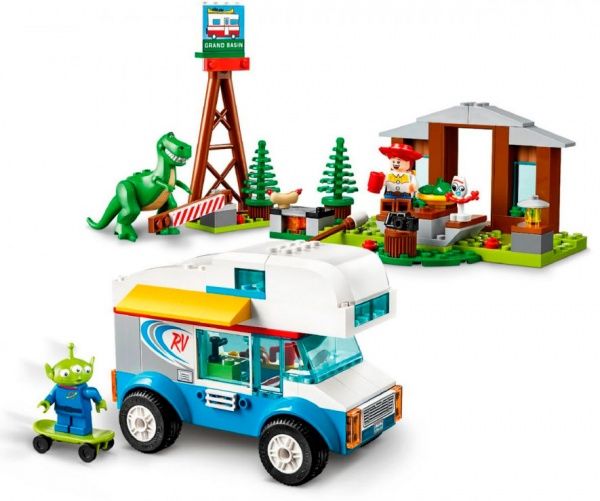 Конструктор LEGO Toy Story 4 История игрушек 4: каникулы в прицепе 10769