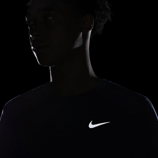 Футболка Nike M NK DF RUN DVN BRNOT MILER SS DD4594-437 р.L сірий