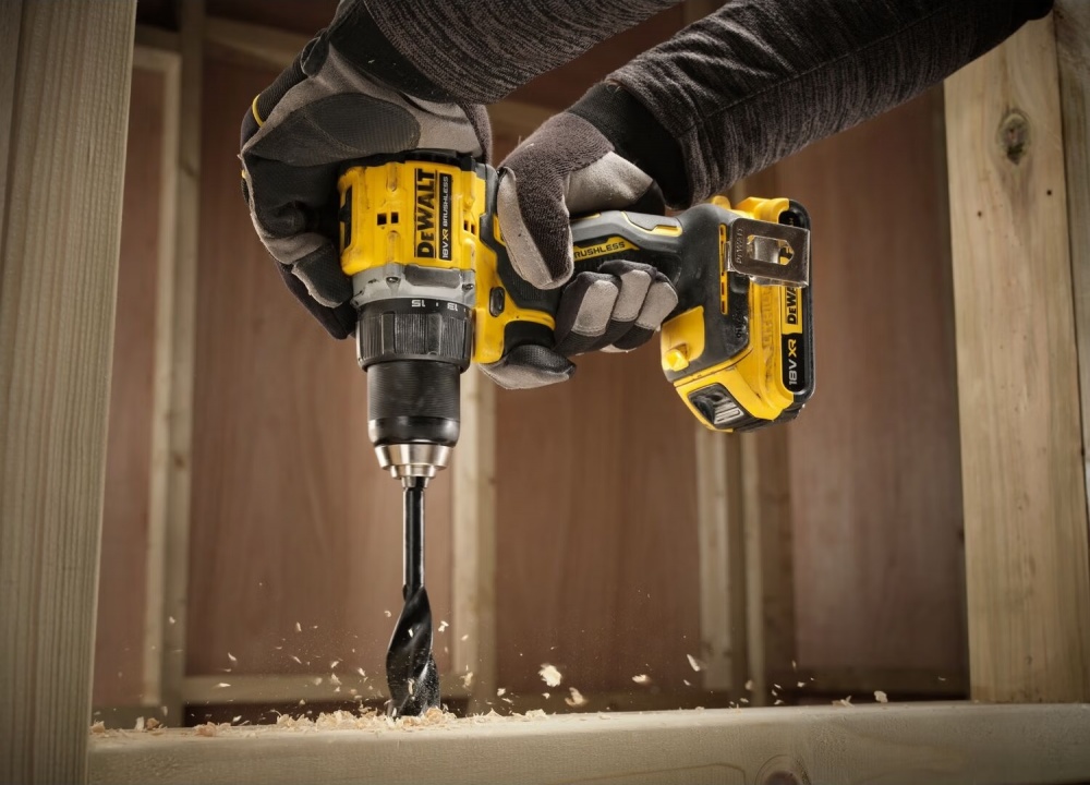 Шуруповерт аккумуляторный DeWalt DCD794D2T
