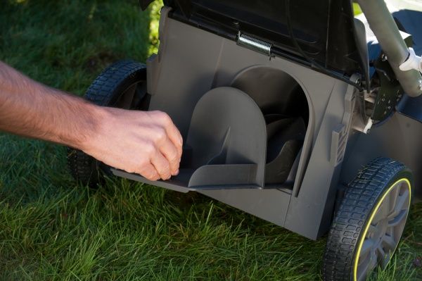 Газонокосарка акумуляторна RYOBI RLM36X41H40