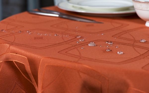 Скатерть Diana водоотталкивающая терракот 150x180 см терракот ITA Dream 