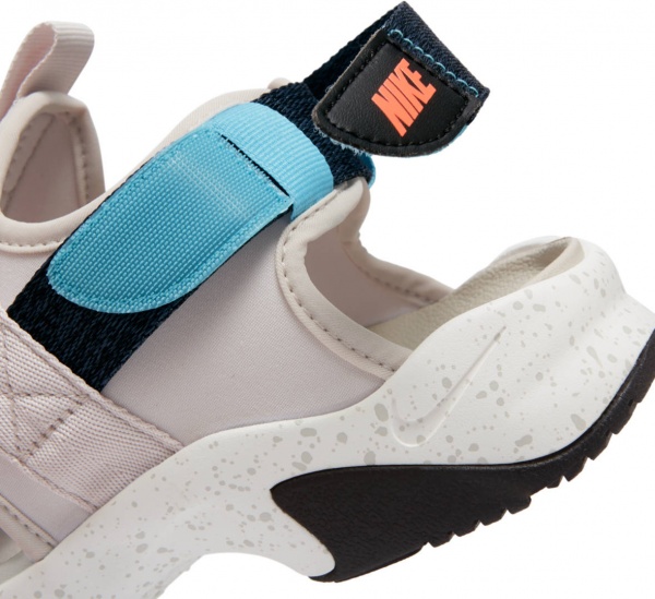 Сандалі Nike CANYON CV5515-004 р. US 9 бежевий