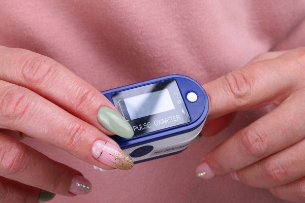 Пульсоксиметр (пульсометр) OX-832 TFT дисплей напалечный