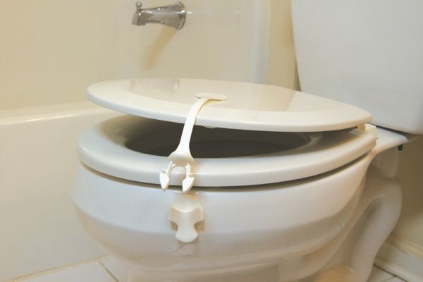 Замок для кришки унітазу Dream Baby F123 1 шт.