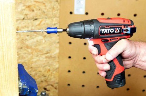 Шуруповерт аккумуляторный YATO YT-82901