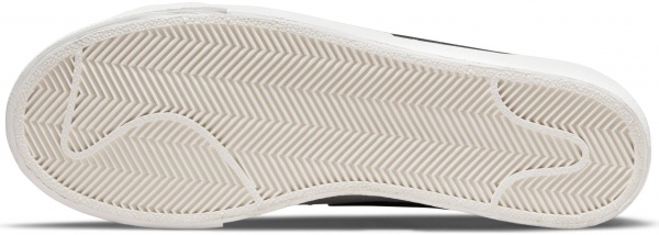 Кроссовки Nike Blazer Low Platform DJ0292-101 р.38 белый