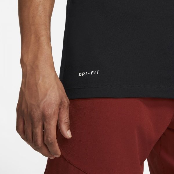 Футболка Nike M NK DF TEE GFX STY SU21 DA1768-010 р. L чорний