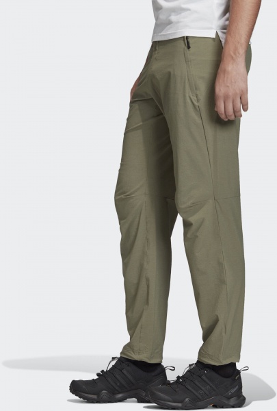 Брюки Adidas LiteFlex Pants FJ9359 р. 52 зеленый
