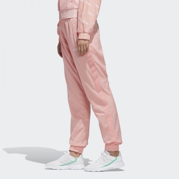 Брюки Adidas W FAV TP WV FM6187 р. S розовый