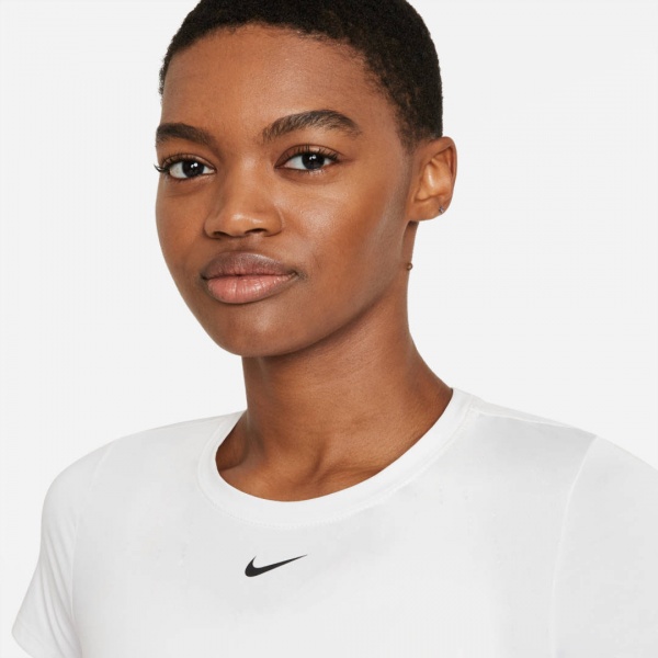 Футболка Nike W NK ONE DF SS SLIM TOP DD0626-100 р.S белый