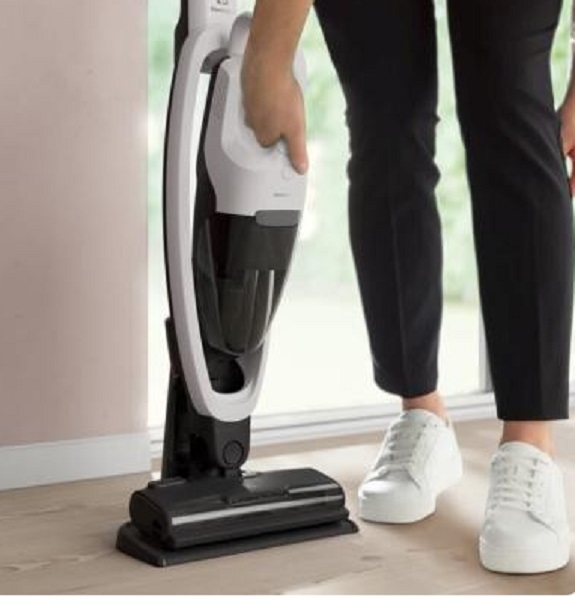 Пылесос аккумуляторный Electrolux ES52CB18SH white/black