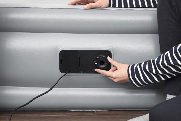 Ліжко надувне Bestway Queen з вбудованим електронасосом 233х196 см бежевий