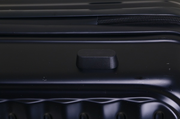 Чемодан 64 л черный LS22400 59х42х26 ABS 