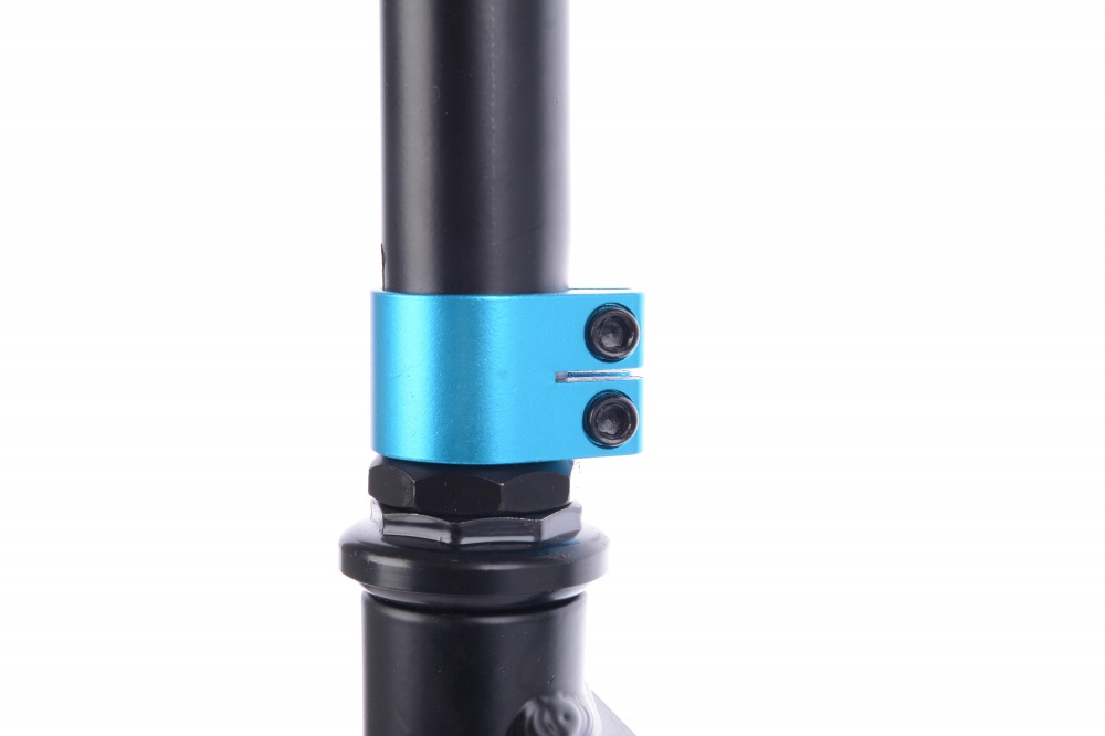 Самокат Tempish NIXIN 200 AL черный с синим 1050000233/Blue