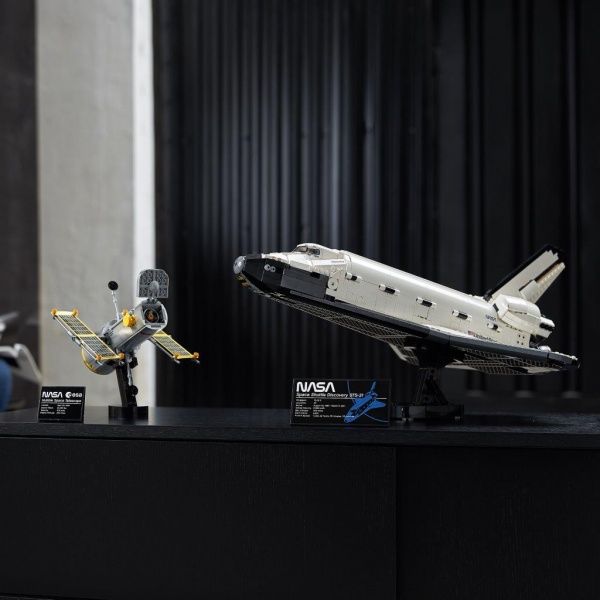 Конструктор LEGO Creator NASA: Космічний шатл «Діскавері» 10283