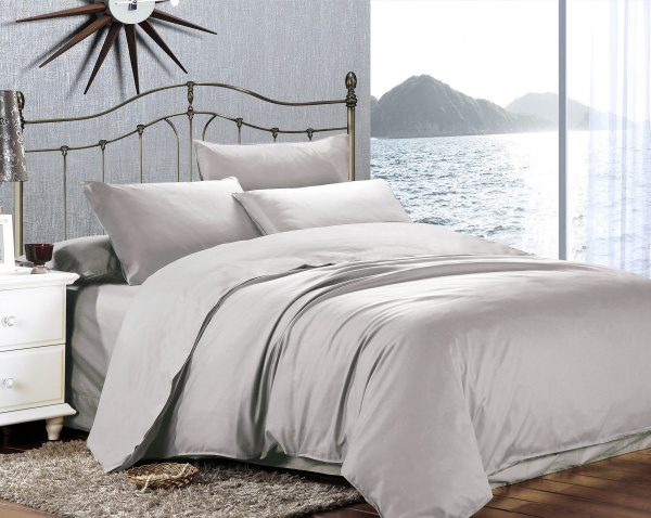 Комплект постільної білизни сімейний світло-сірий Homeline 