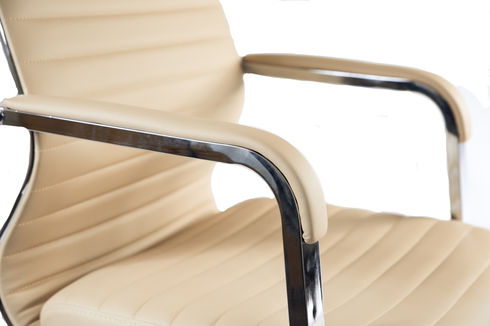 Кресло офисное Tehforward Селена бежевый