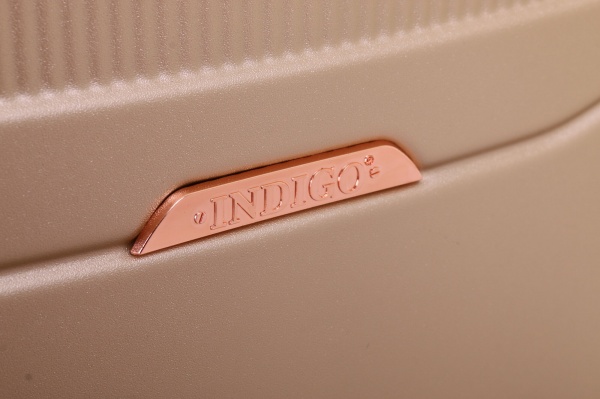 Чемодан 94 л золотистый LS22100 68х48х39 ABS 