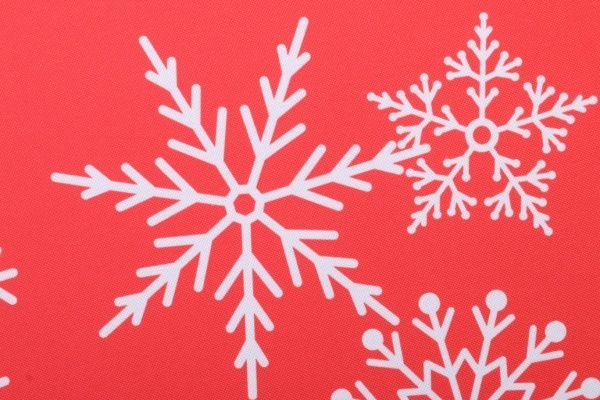 Скатерть новогодняя белые снежинки 150x260 см белый с красным ІТА ДРІМ 