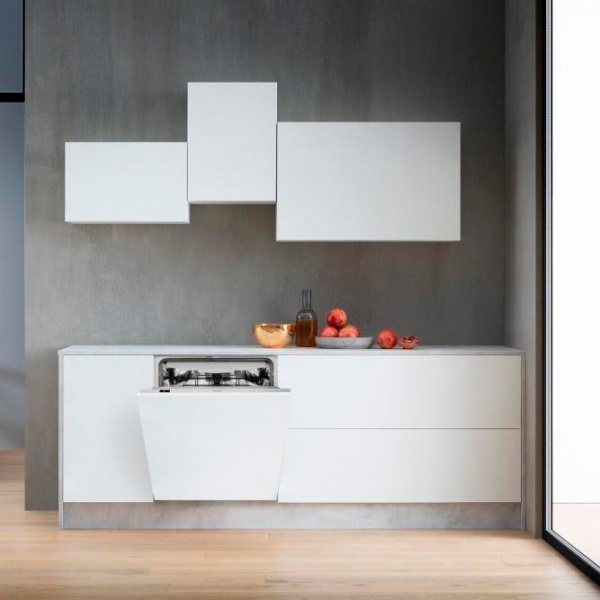 Вбудовувана посудомийна машина Whirlpool WI 7020P