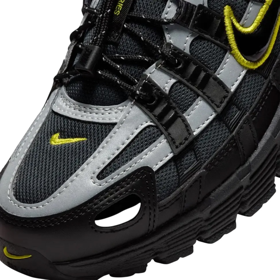 Кросівки чоловічі демісезонні Nike WMNS P-6000 FV0943-001 р.43 чорні