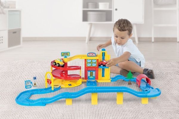 Трек Dolu для машинок з гаражем та механічним ліфтом 5154