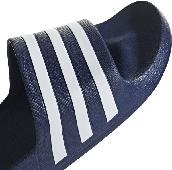 Шльопанці Adidas ADILETTE AQUA F35542 р. UK 13 темно-синій