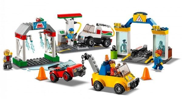 Конструктор LEGO City Гаражный центр 60232