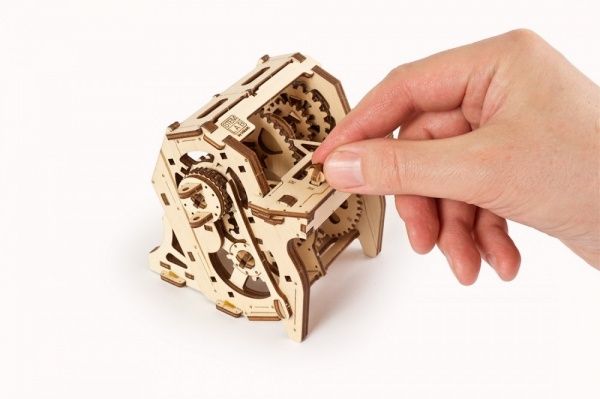 Деревянный 3D-конструктор UGEARS Коробка передач