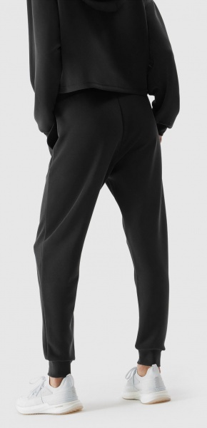 Штани 4F TROUSERS CAS F611 4FWAW23TTROF611-22S р. XS чорний