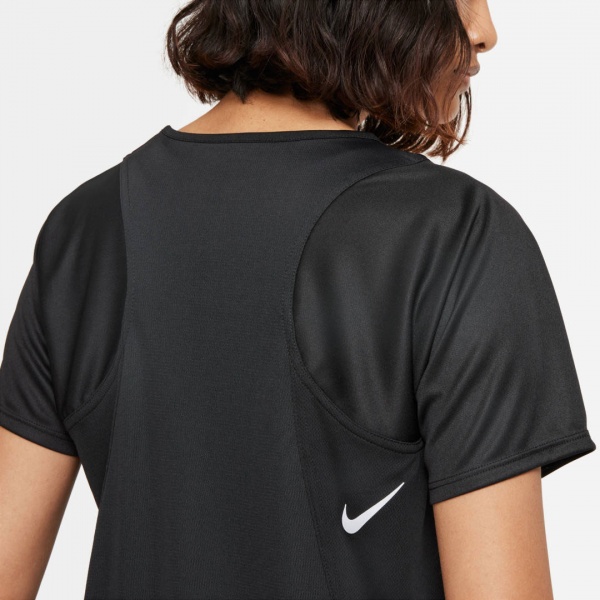 Футболка Nike W NK FAST DF SS TOP DD5927-010 р.XS чорний