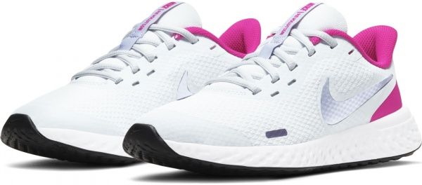 Кросівки Nike NIKE REVOLUTION 5 BQ5671-018 р.US 6Y сірий