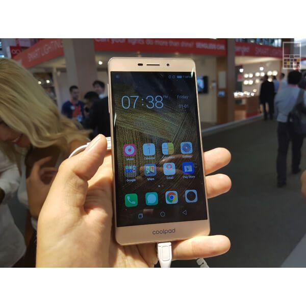 Смартфон Coolpad Modena 2 gold
