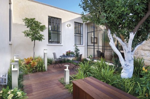 Стовп Ledvance Pyramid 50 см серії Endura Style 8 Вт IP44 нержавіюча сталь 