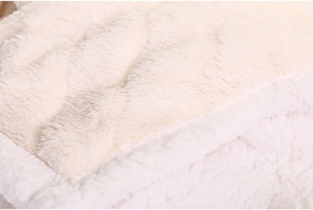 Плед Double Jacquard Sherpa 160x200 см белый La Nuit