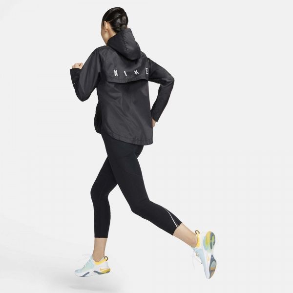 Куртка Nike NK RUN DVN ESSNTL JACKET DA1070-010 S чорний
