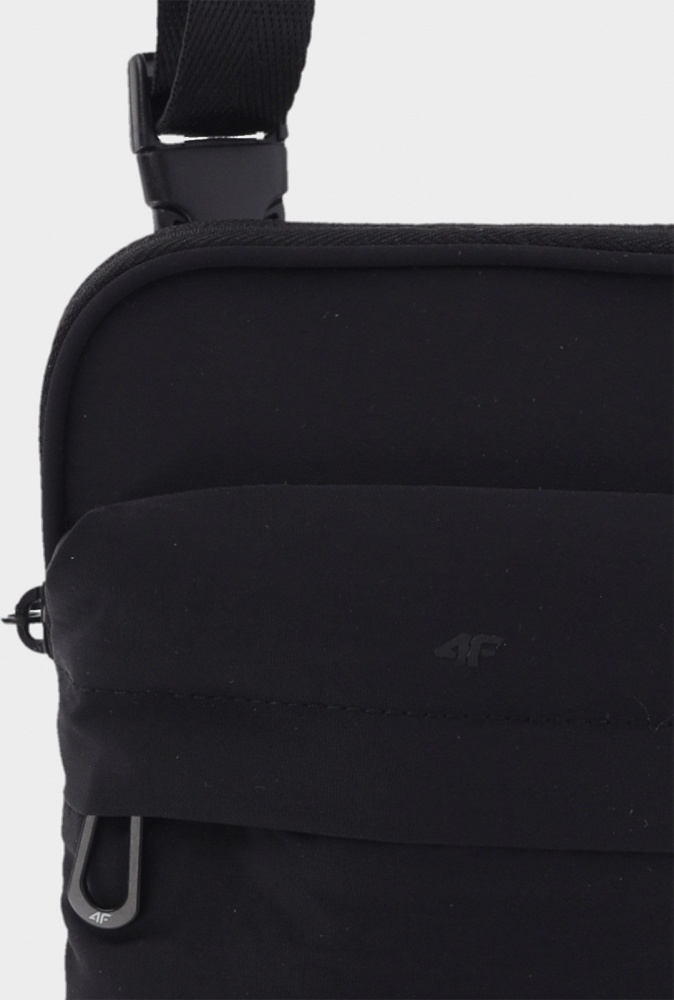 Сумка 4F POUCH U081 4FWAW25APOUU081-20S черный