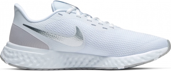 Кроссовки Nike WMNS NIKE REVOLUTION 5 BQ3207-100 р.US 7 белый