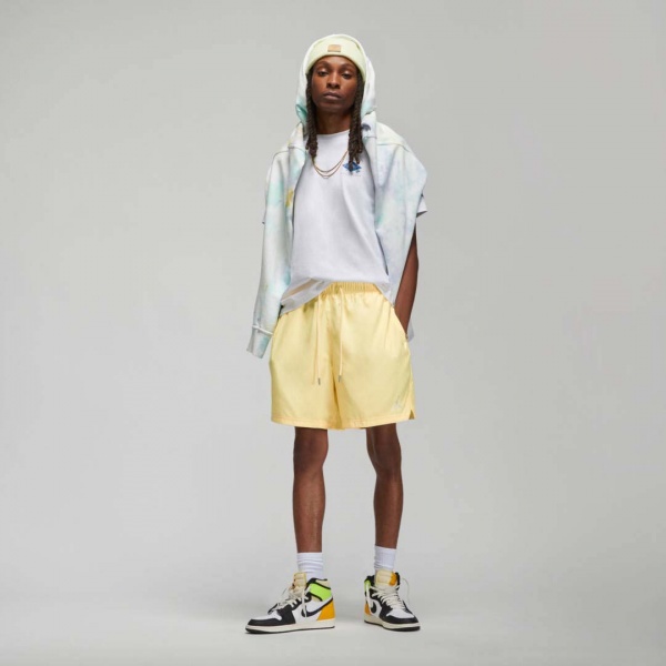 Шорти Nike ESS POOLSIDE SHORT DM1371-821 р. 2XL жовтий