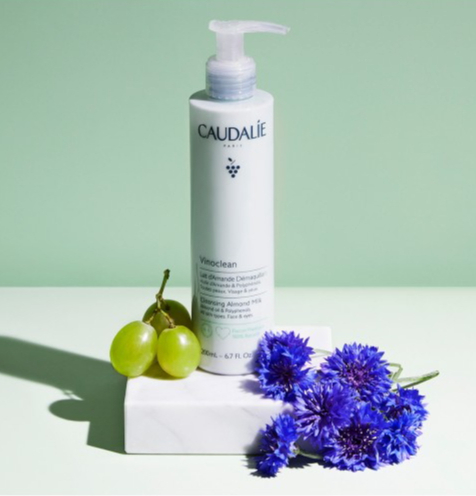 Молочко для снятия макияжа Caudalie Vinoclean Миндальное 400 мл