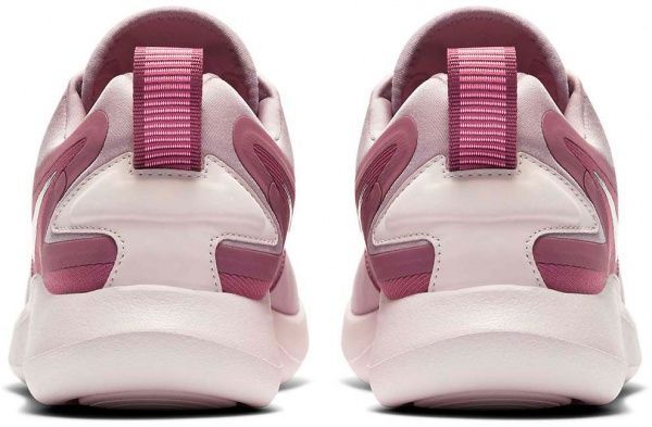 Кроссовки Nike LunarSolo AA4080-606 р.7 розовый