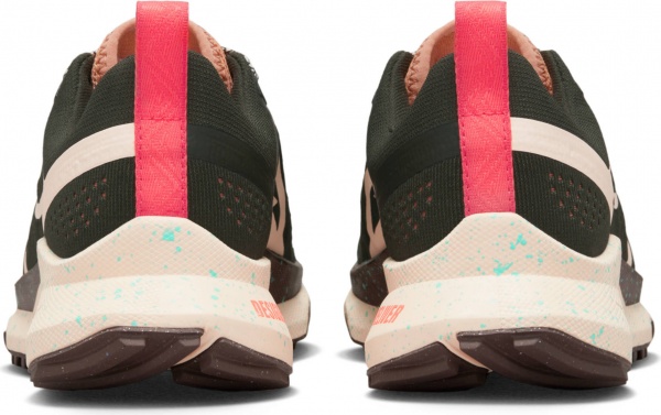 Кроссовки Nike NIKE REACT PEGASUS TRAIL 4 DJ6159-300 р.40,5 коричневый