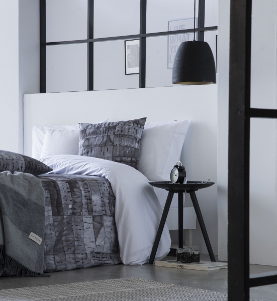 Комплект постельного белья Kiniar 2 темно-серый Guy Laroche 