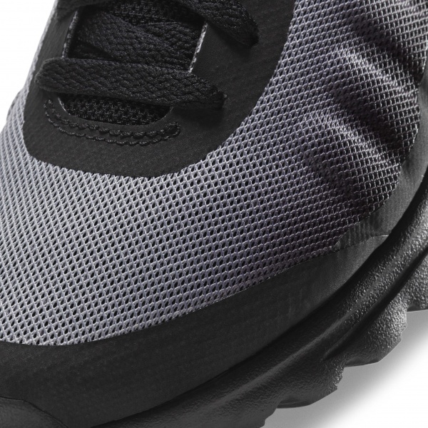 Кросівки Nike AIR MAX INVIGOR CZ4193-001 р.38 чорний