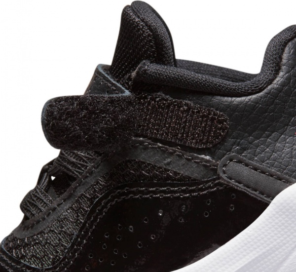 Кроссовки Nike CZ0906-005 р.27 коричневый