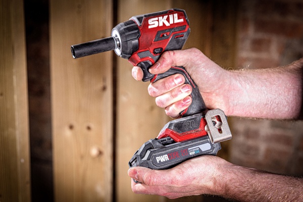 Гайковерт ударний акумуляторний SKIL SD1E3265CA