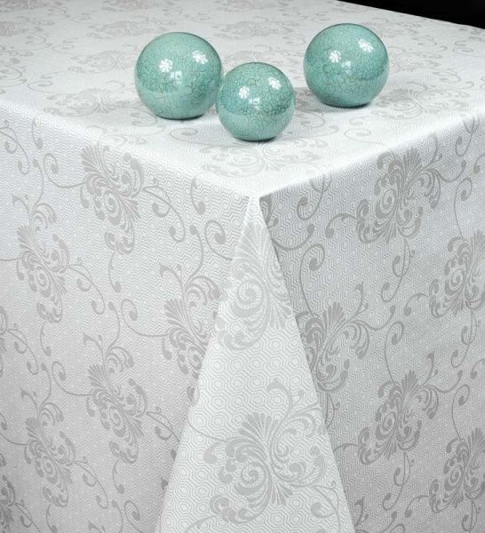 Скатерть Премиум c подкладкой 5725310а13 140x120 см белый УкрСкат 