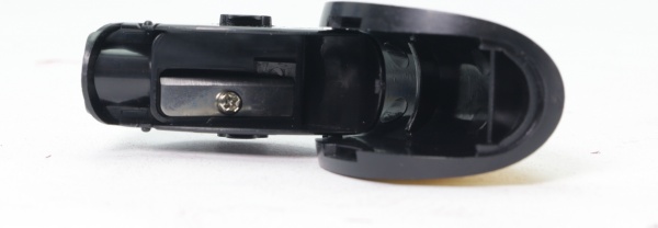 Чинка з гумовим грипом Olli