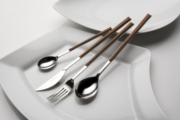 Набор столовых приборов махагон 24 предмета Sushi Queen Pinti Inox