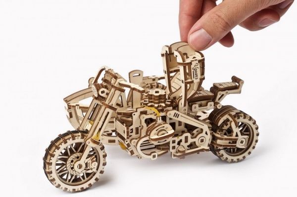 Деревянный 3D-конструктор UGEARS Мотоцикл Scrambler UGR-10 с коляской